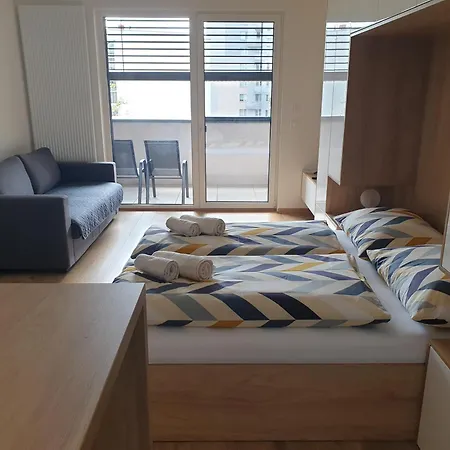 Apartmán As Bella S Loggiou A Bezplatnym Vnutornym Parkovanim *