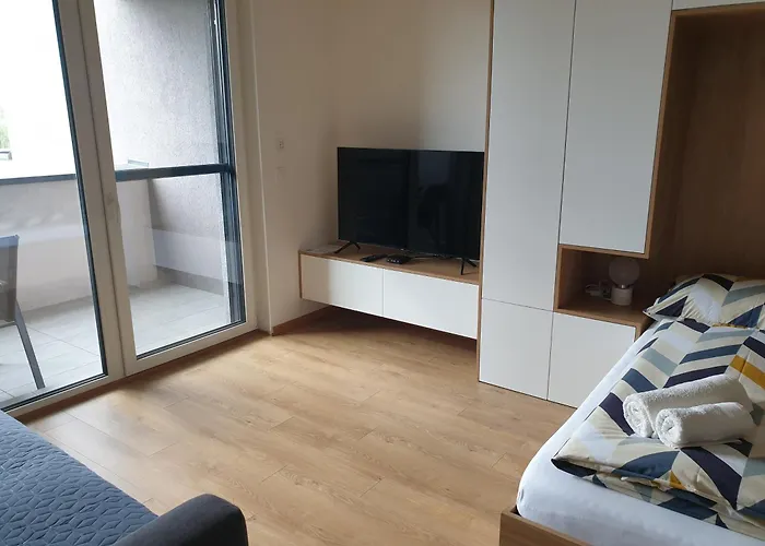 As Bella S Loggiou A Bezplatnym Vnutornym Parkovanim Koszyce